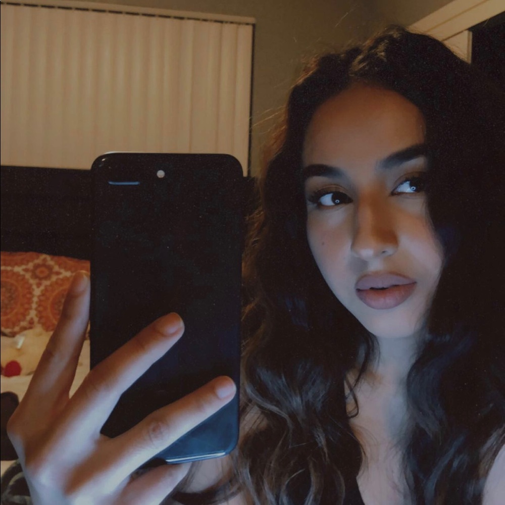 Meet your Posher, Rosa